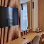 Sibb * تيرانا