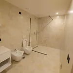 Sibb تيرانا