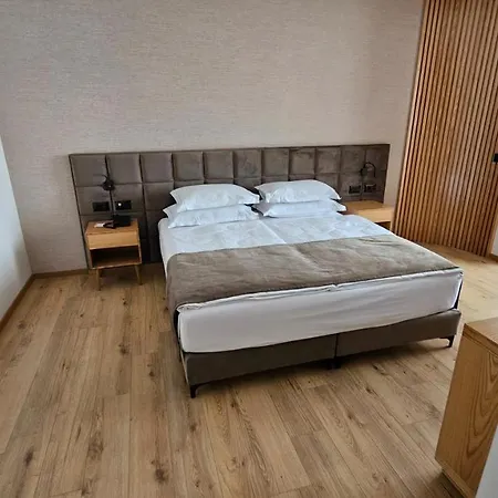 Hotell Sibb Tirana