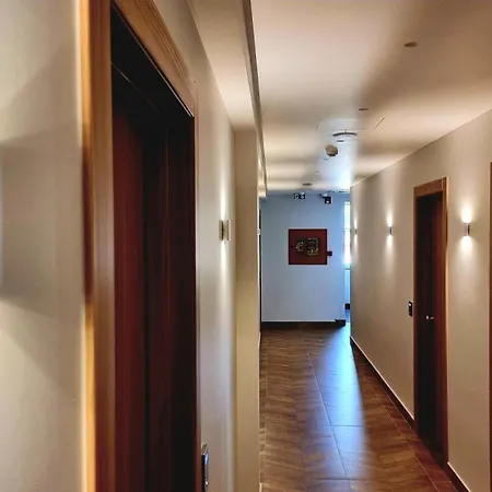Sibb Hotell Tirana