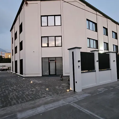 فندق Sibb تيرانا