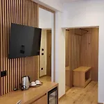 Sibb * Tirana