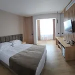 Sibb Hotel *