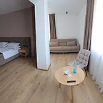 Sibb * Tirana