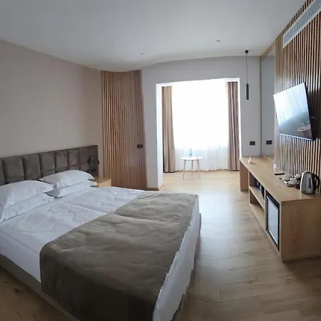 Sibb Hotel *