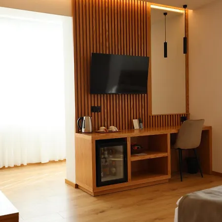 Sibb Otel Tiran