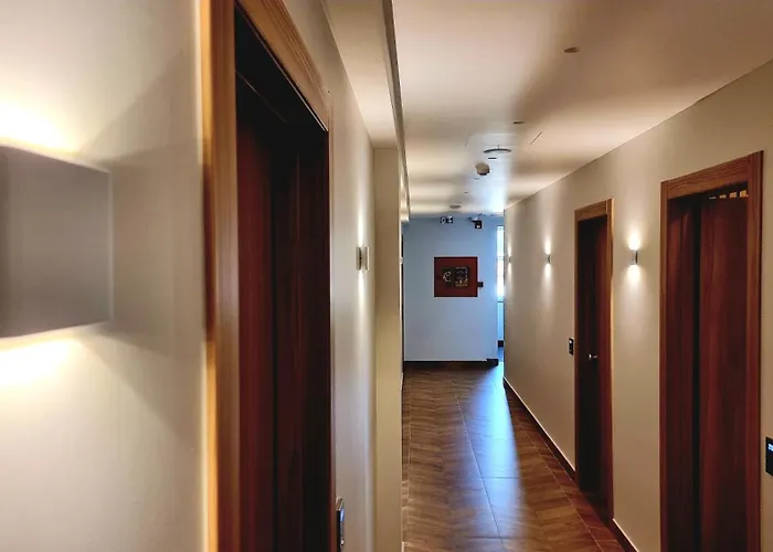 Sibb מלון טיראנה